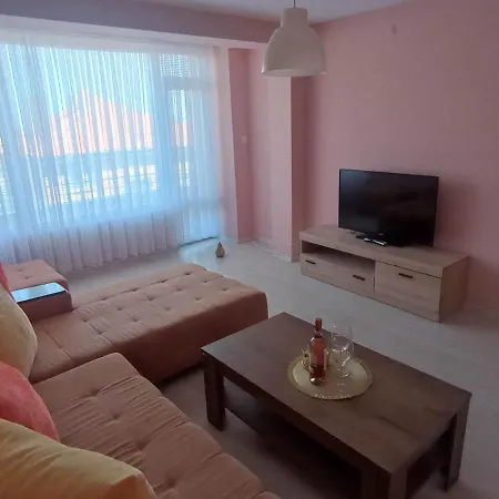Apartament Lili *